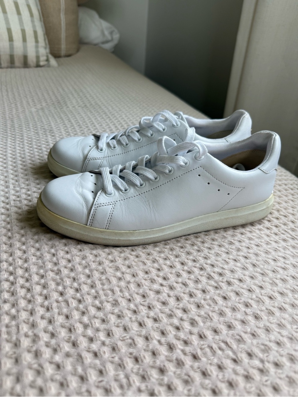 Tory Burch White Leather Sneakers Gold Logo Women’s 8.5